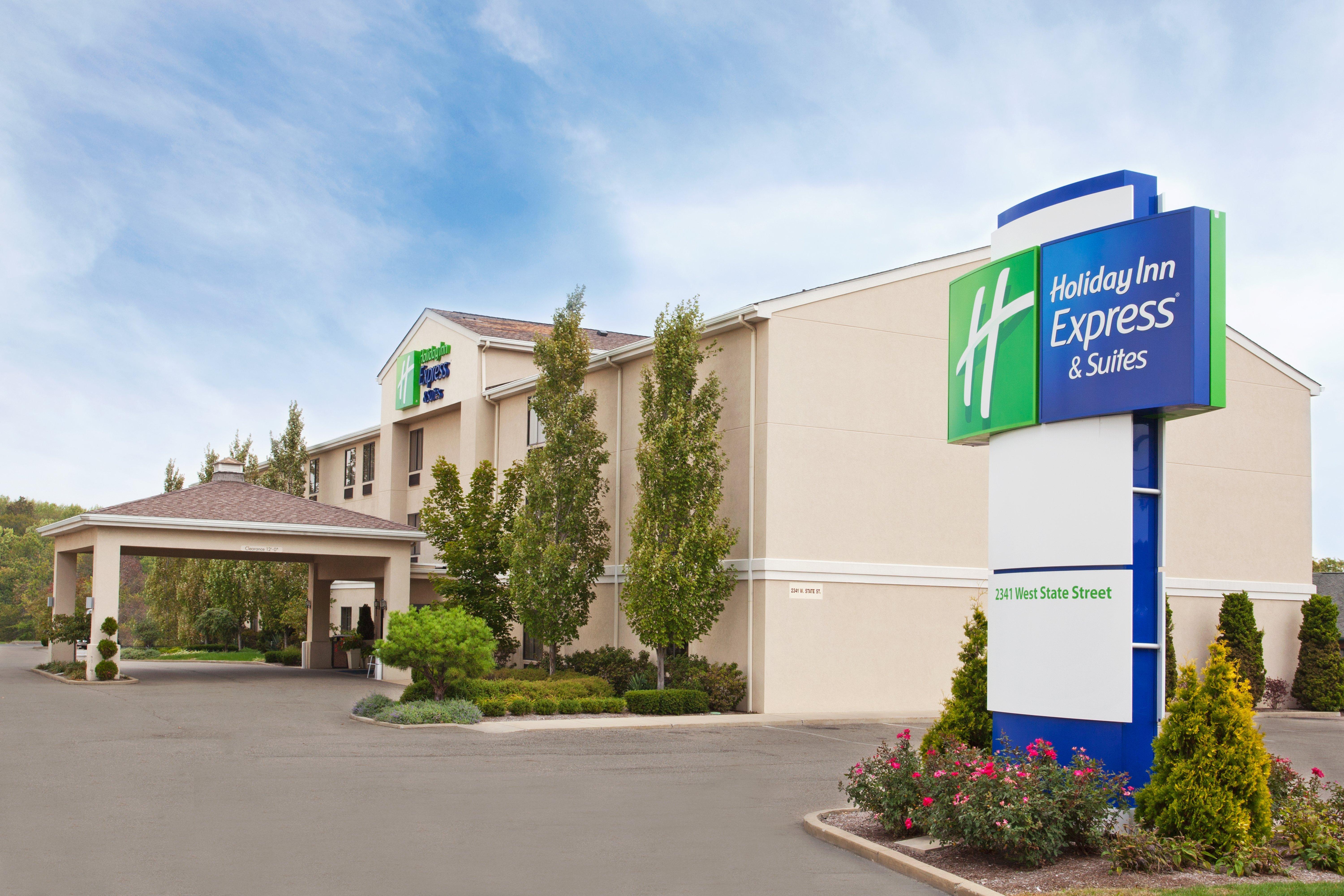 Holiday Inn Express & Suites Alliance By Ihg Exterior foto