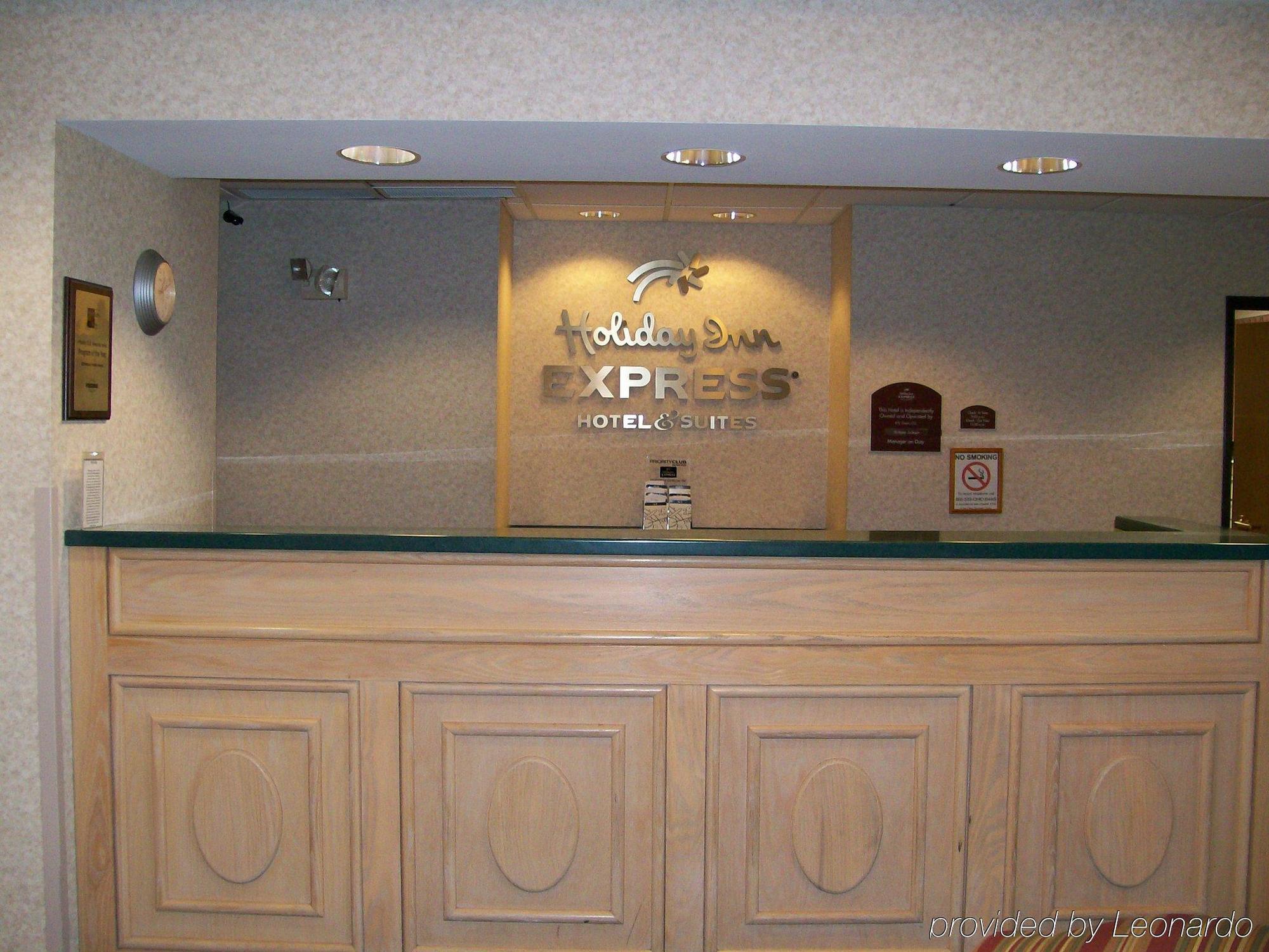 Holiday Inn Express & Suites Alliance By Ihg Exterior foto
