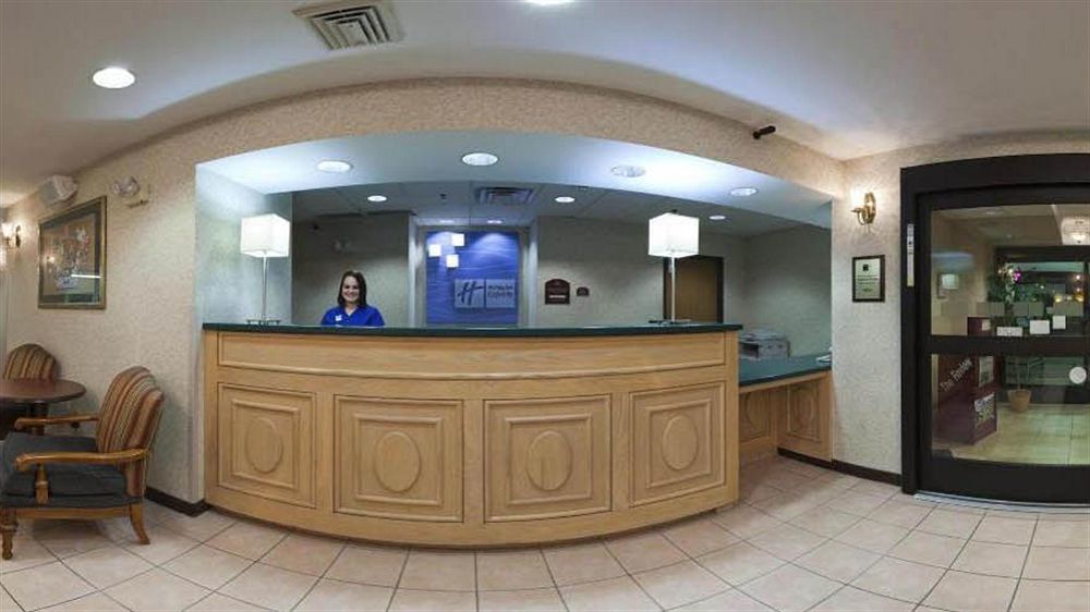Holiday Inn Express & Suites Alliance By Ihg Exterior foto